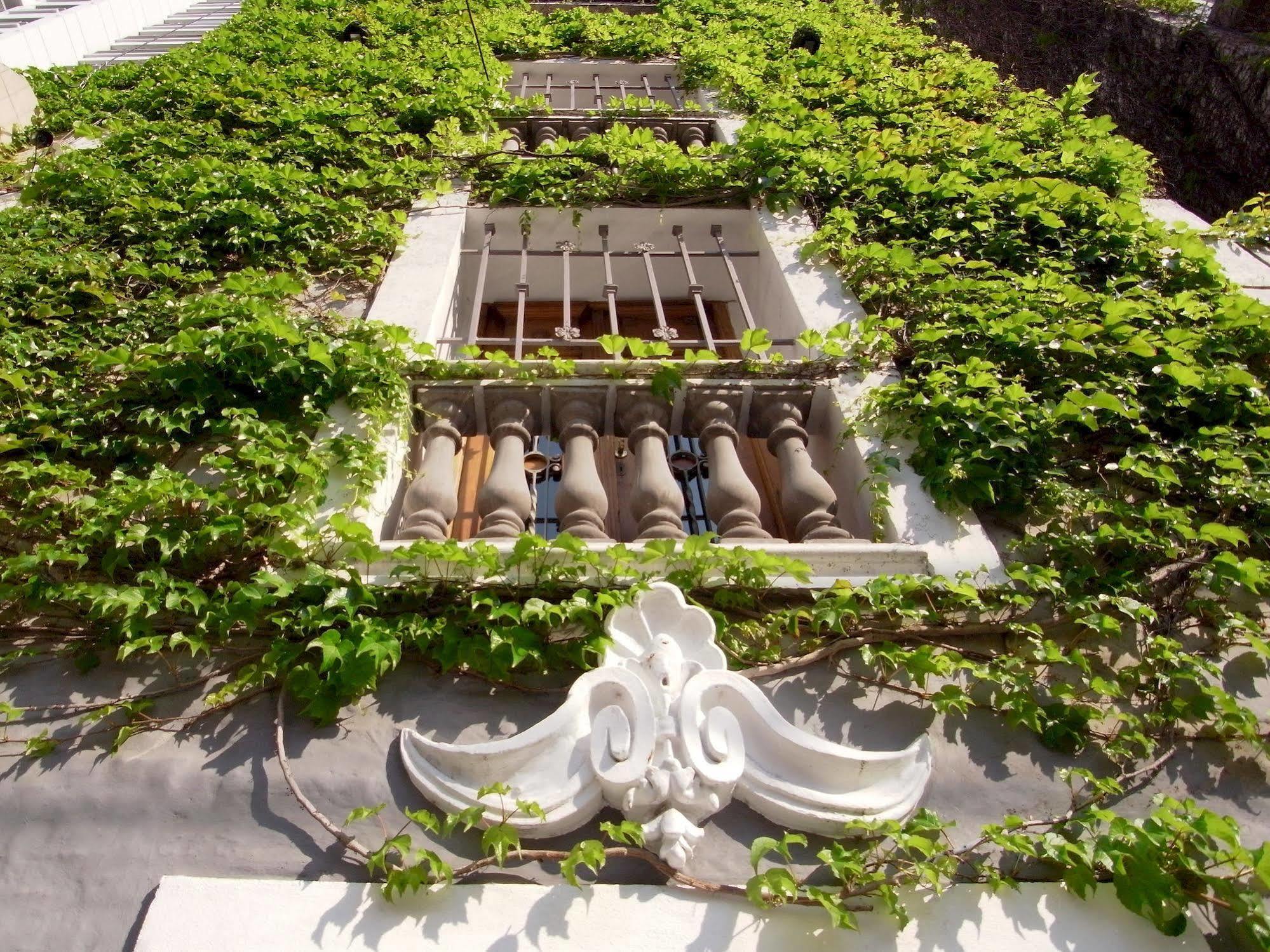 Le Petit Palais Bed & Breakfast Буенос Айрес Екстериор снимка